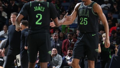 华体会登入-美记：鹈鹕对琼斯要价2首轮 对墨菲要价3首轮 还要搭潜力年轻球员